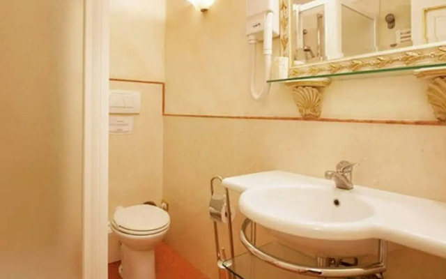 Apartment in Florence Near Duomo