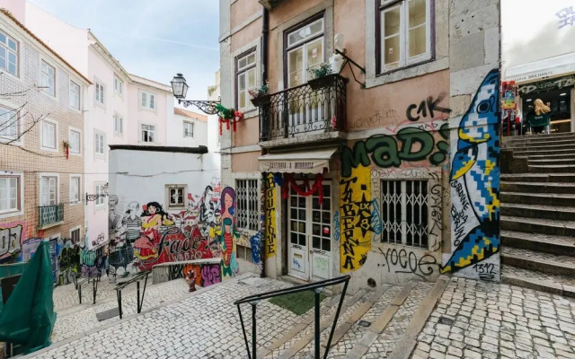 Rent4Rest Lisbon Downtown Designer's Apartment