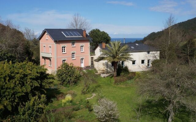 Apartamentos La Collada