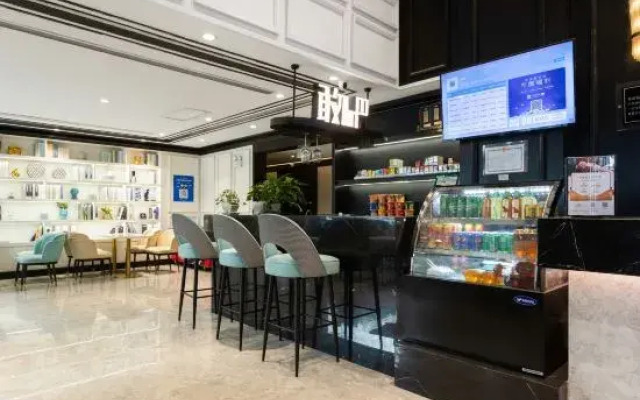 Xana Hotelle (Urumqi Airport Degang Wanda)