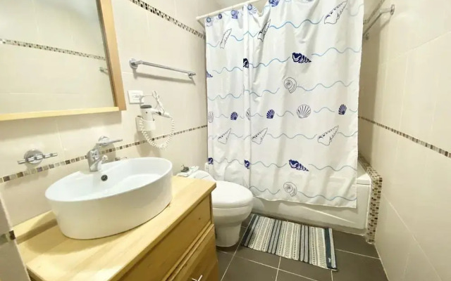 Marbella Towers gorgeous 3BR Apt , Beachfront