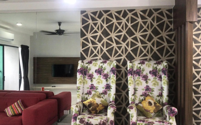 Luxury Homestay at Emira Residence – Guest Rooms – Shah Alam