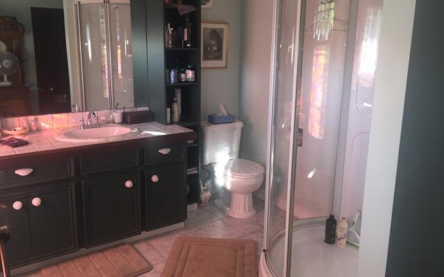 Queens Landing Guest House