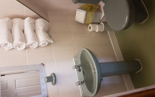 The Cresta Guest House
