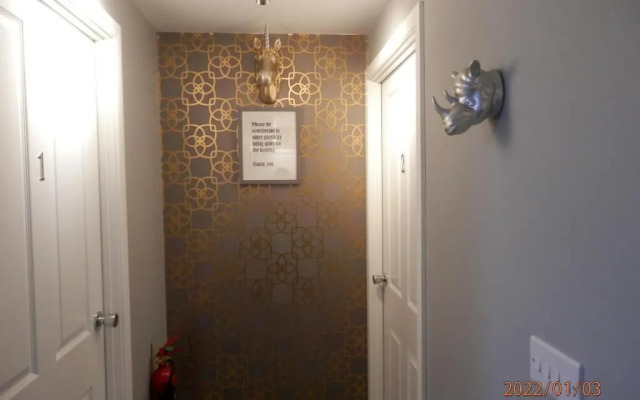 Middle House B And B