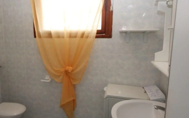 Charming Apartment With AC, Garden and Parking