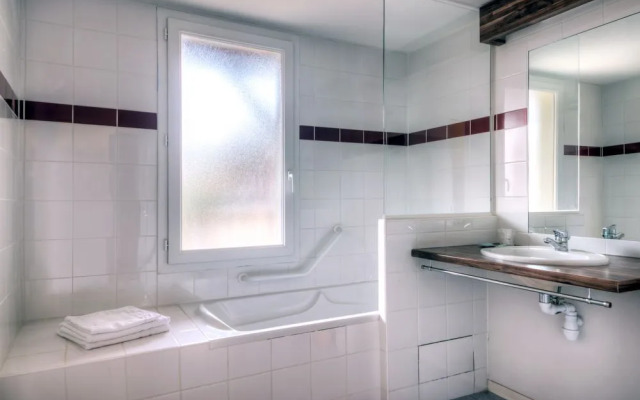 Comfort Aparthotel Lourdes L’Acacia