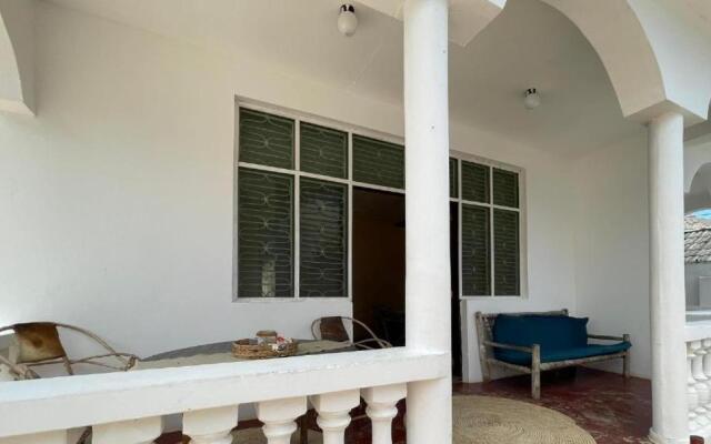 Mauwa House
