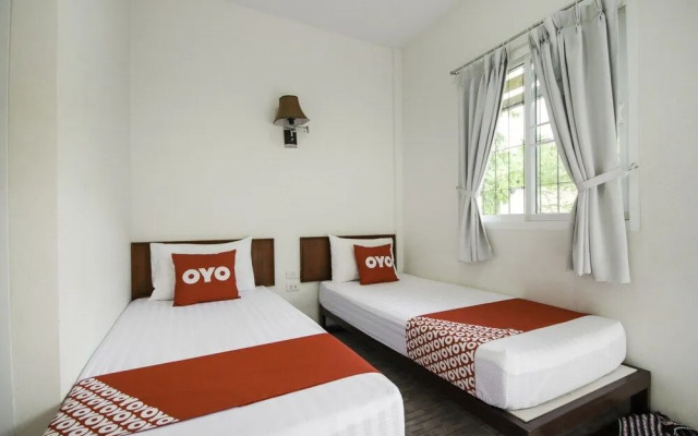 OYO 75312 Banana Lodge