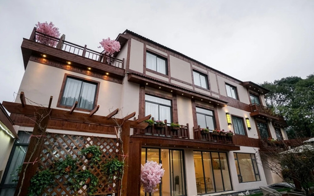 Yuanli Wafu Guesthouse