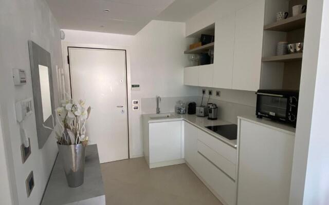 Sea View Embassy Apartment