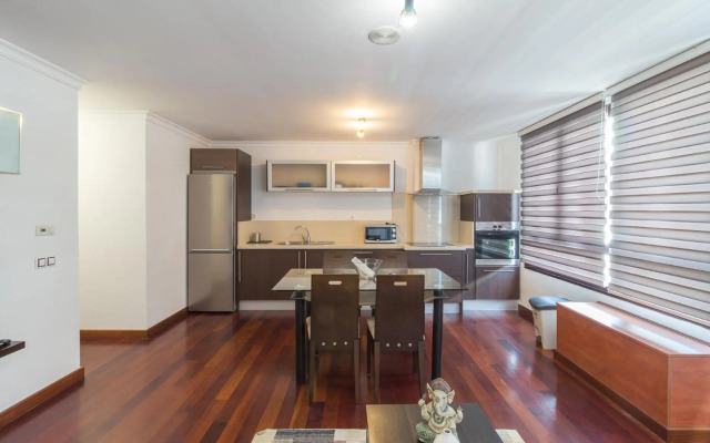 Flatguest Albareda + Penthouse + 2 Bdr + A/C