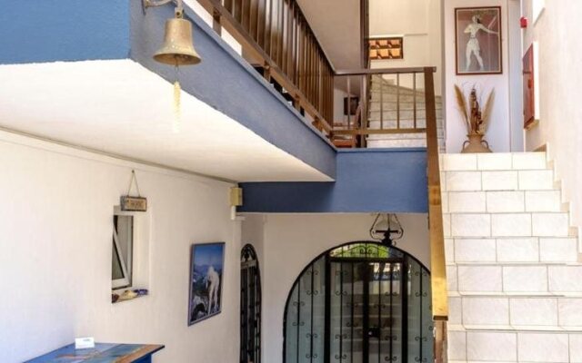 Corali Studios and Portobello Apartments