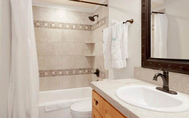 Golden OAK LOG Cabin #2206