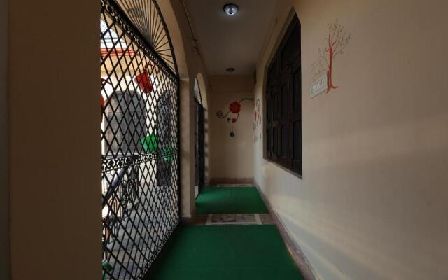 Hotel Adhya Inn