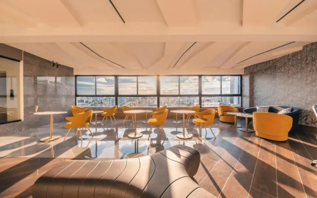 Regatta Living Hotel By Mint