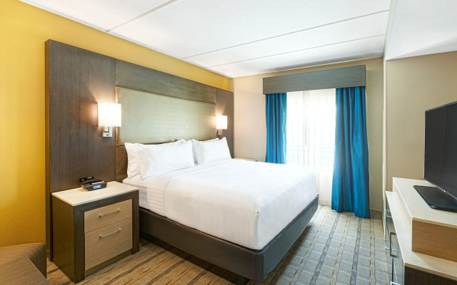 Crowne Plaza SHENANDOAH - WOODLANDS AREA by IHG