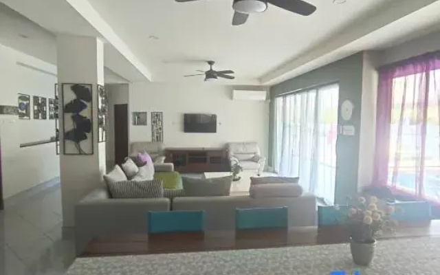 Retreat house khaolak