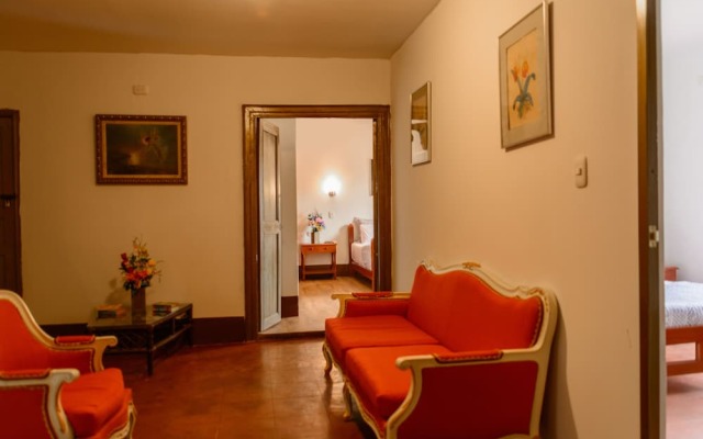 Hosteria Colonial La Cueva de Leo