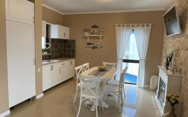 Apartament Alexandru Neptun Private Suites