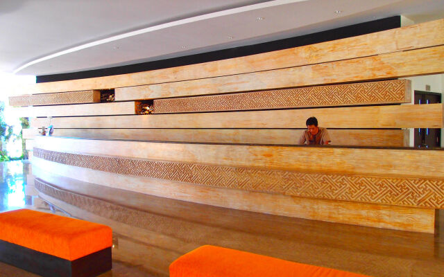 b Hotel Bali & Spa