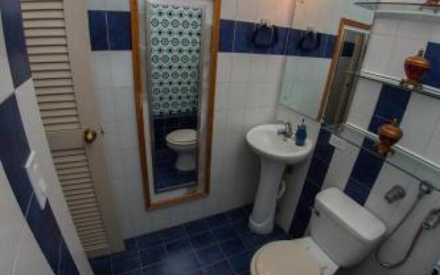 Mochila & Art Hostal