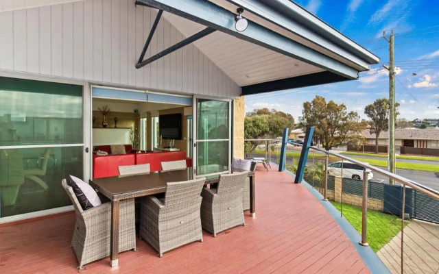 Bliss on the Bay Full House