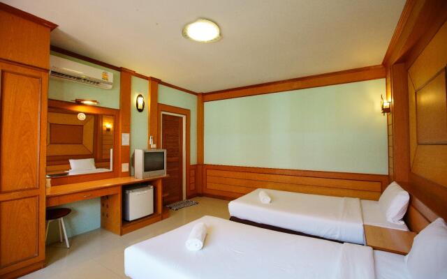 Metro Sand and Sea Resort. (SHA Extra Plus)