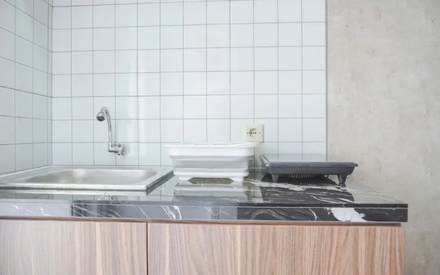 Strategic And Homey Studio Bassura City Apartment Near Mall