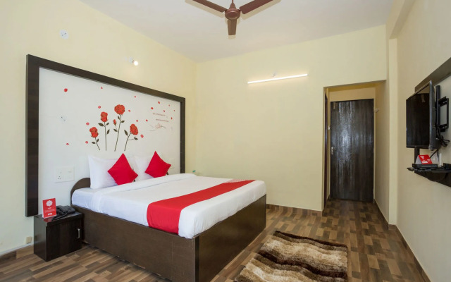 OYO 12936 Hotel Paradise