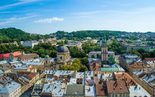 Two-bedroom on Lesi Ukrainky