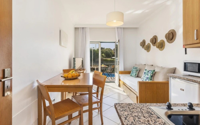 Awesome Aparthotel Studio