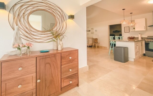 Enjoy This Relaxing Villa at Green One