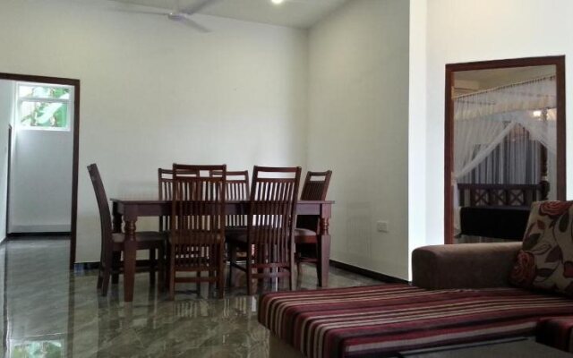 Coral Palm Villa & Apartments