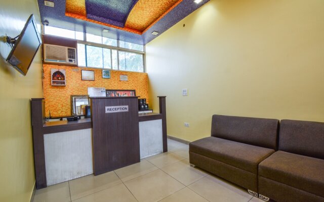 OYO 16940 Hotel Royal Murli