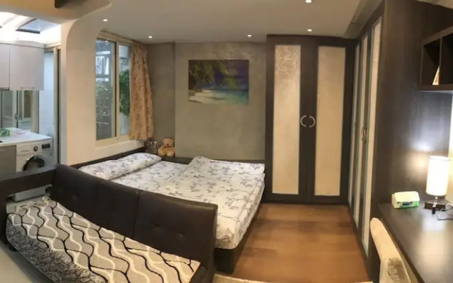 Dongqu Light Inn