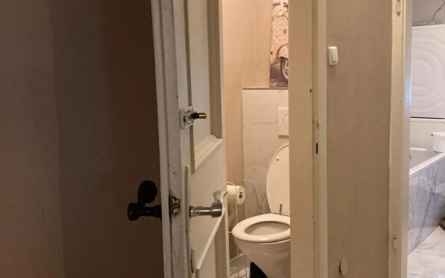 (C) Zimmer in einem Bauernhaus