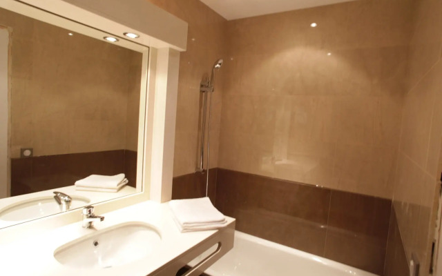 Hôtel Les Trois Roses, Grenoble Meylan