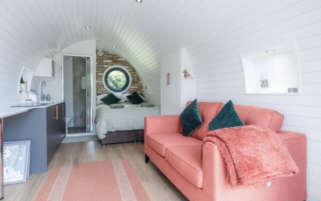 Woody's - 1 Bedroom Pod - Cold Inn