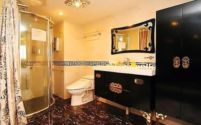 Chongqing Langqingju Apartment