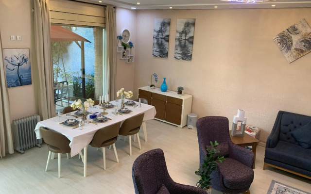 Chalet And Villa Velia