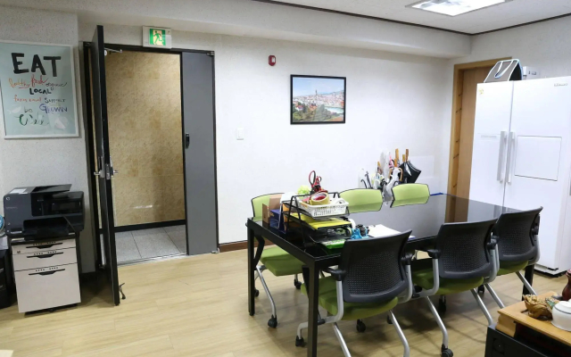 Grand Field Residence Hostel