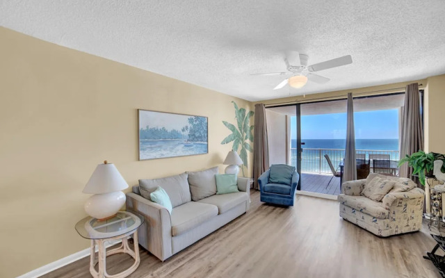 Pelican Pointe 805