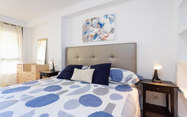 Home2Book Center Design Apartment Santa Cruz