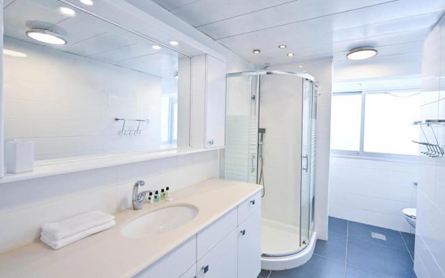 Homey 2BR in Frug 32 by HolyGuest