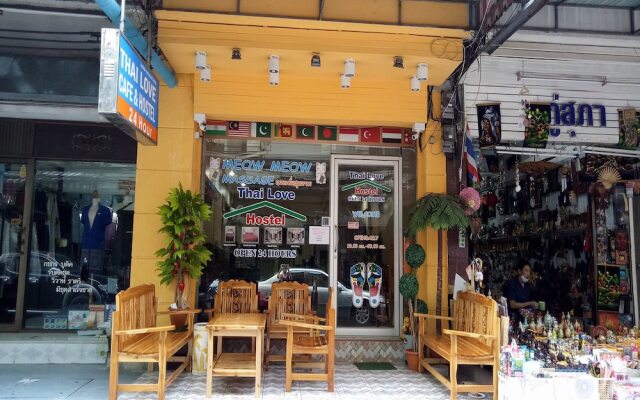 Thai Love Cafe & Hostel