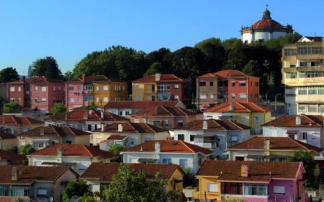 Oporto River And Ribeira Views