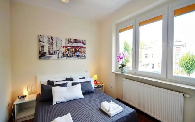 3-room Apartment With Balcony, Close to the Beach