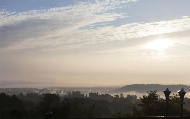 Albavilla Hotel & Co.