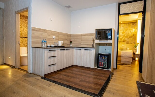 Arushi Boutique Hotel